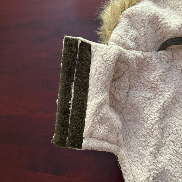 Canada Pooch ‘Alaskan Army Parka’ - Picture 6 of 8